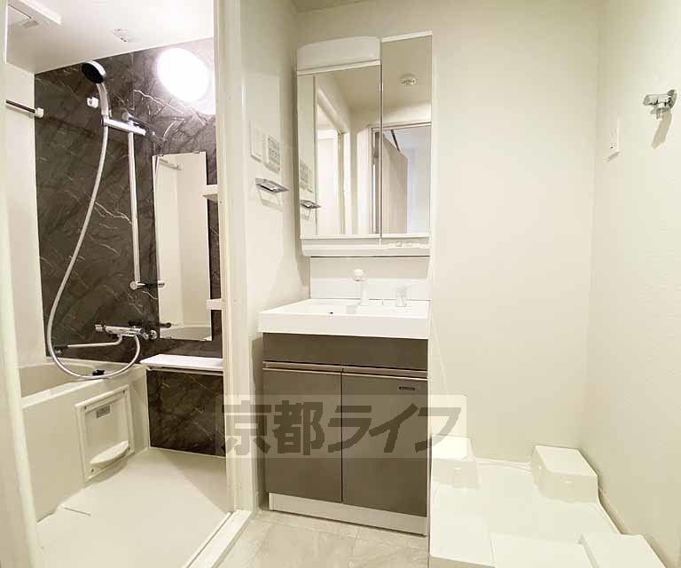 洗面設備　独立洗面台