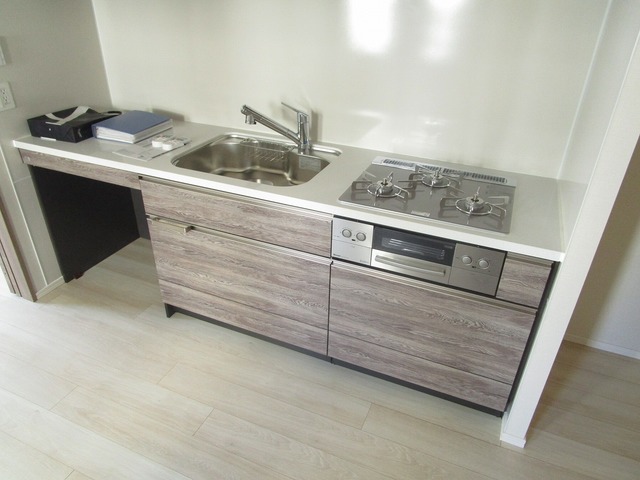 キッチン　★グリル付きガス３口システムキッチン★