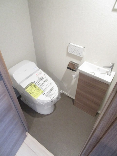 トイレ　★温水洗浄便座★