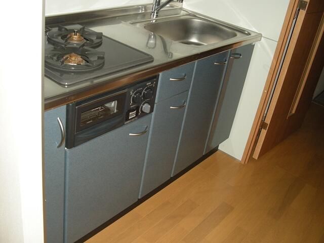 キッチン　写真は同タイプ住居です