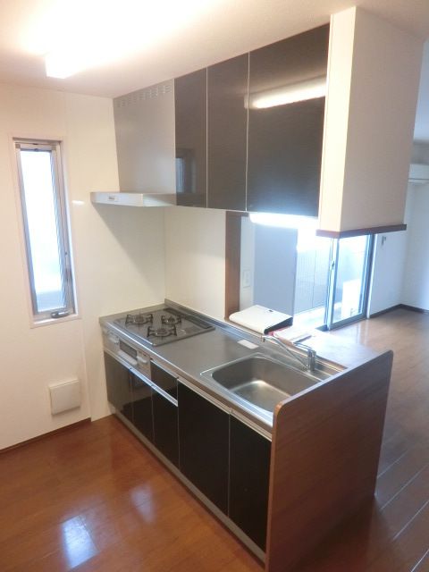 キッチン　人気のカウンターキッチン！コンロ付きです