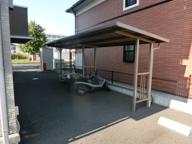 その他共有部分　便利な駐輪場です。