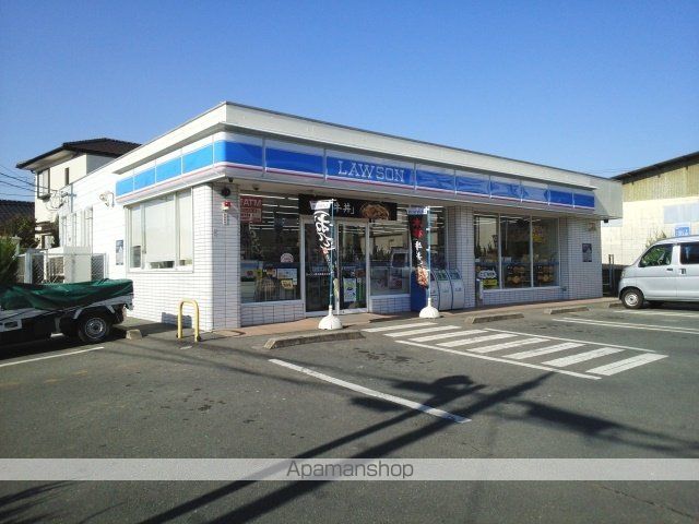 コンビニ　ローソン湖東三丁目店（コンビニ）まで350m