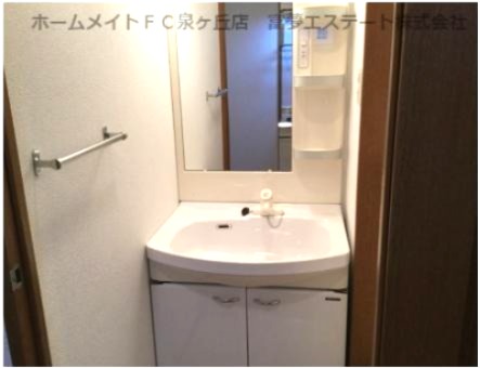洗面設備　独立洗面化粧台付き ※イメージ　同物件別号室の写真