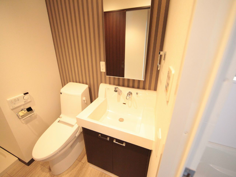 洗面設備　脱衣所　独立洗面台（シャンプードレッサー）洗濯機用意できます