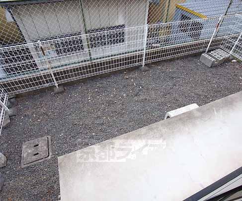 バルコニー　庭みたいな感じです。