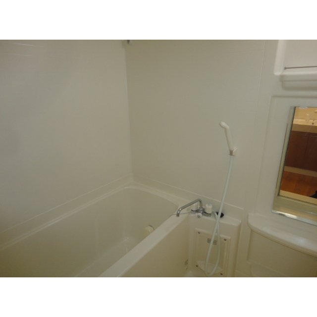 バス・シャワールーム　一日の疲れが癒されます♪