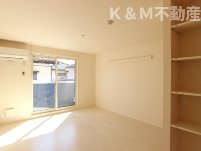 居室・リビング　ゆったり過ごせる居間です