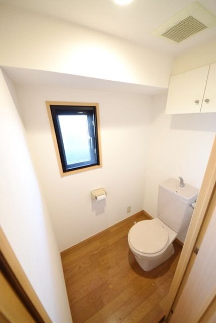 トイレ　★トイレに窓★