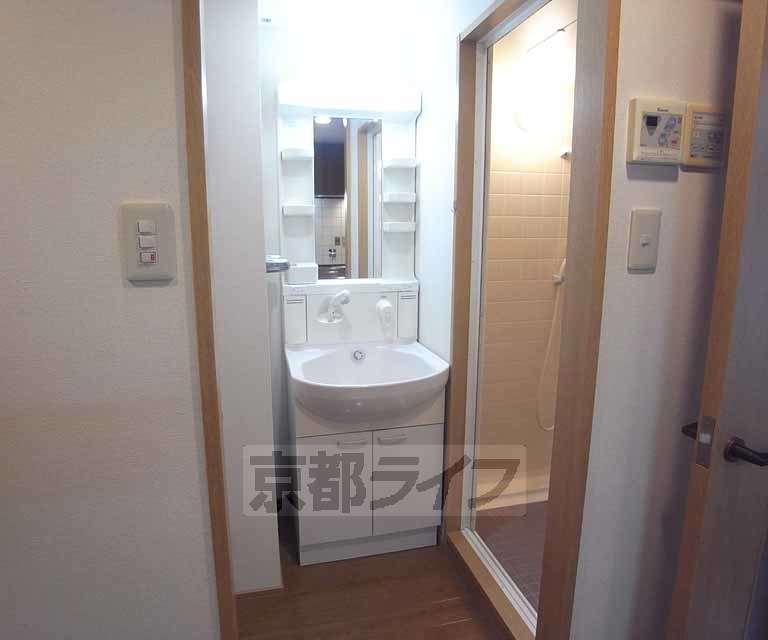 洗面設備　独立洗面台、ありますよ・