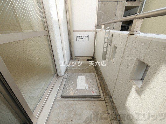 バルコニー　バルコニー