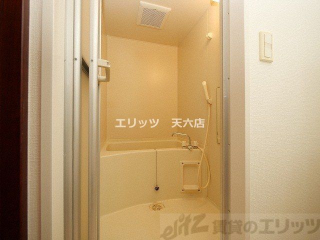 バス・シャワールーム　洗面