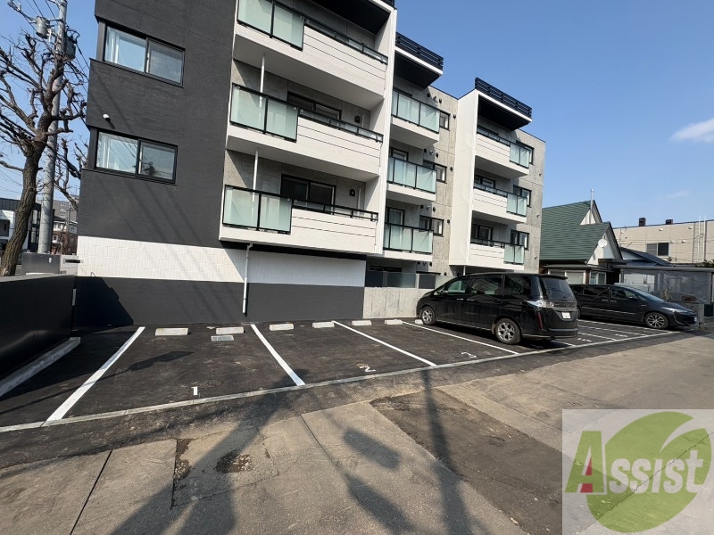 駐車場　駐車場