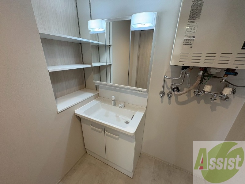 洗面設備　シャンプードレッサーで身支度もラクラクです！