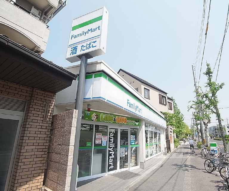 コンビニ　ファミリーマート中西高野店（コンビニ）まで89m