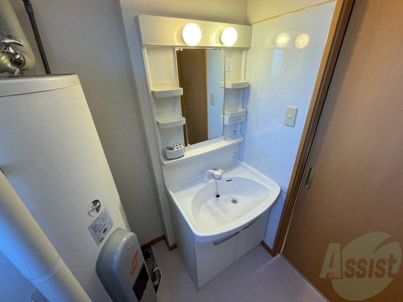 洗面設備　シャンプードレッサーで身支度もラクラクです！