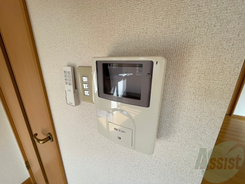 その他設備　ＴＶモニター付インターホンです。来客者の顔が見えるので安心！