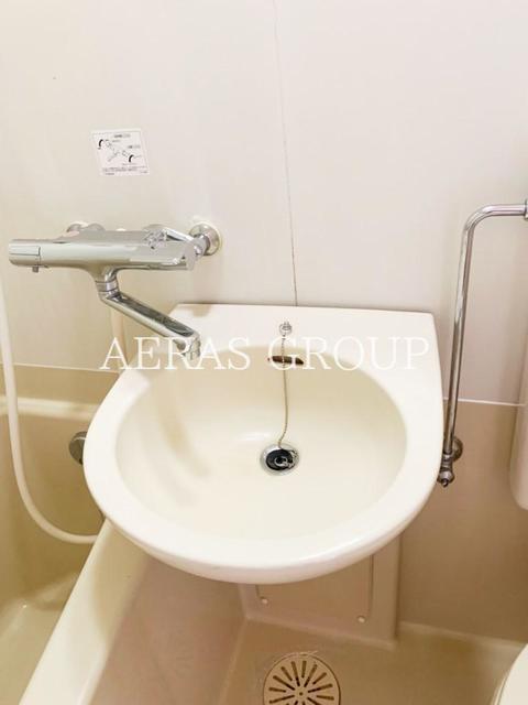 洗面設備　同仕様参考写真