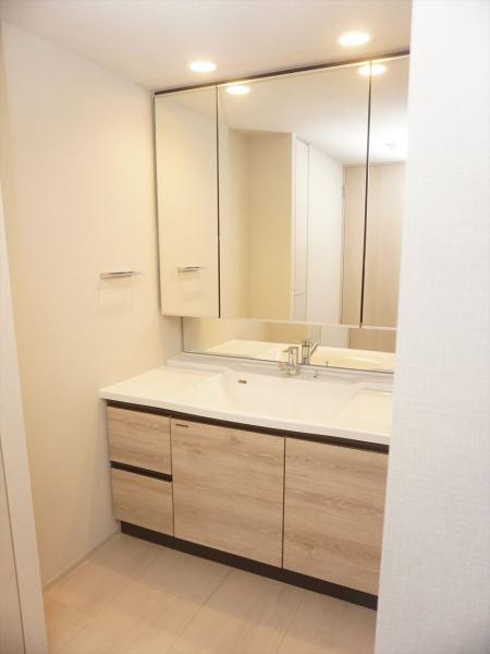 洗面設備　洗面所