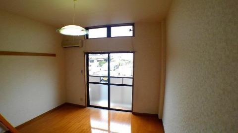 居室・リビング　洋室