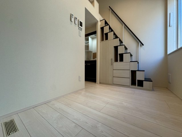 居室・リビング　別号室イメージの為、現状を優先致します。