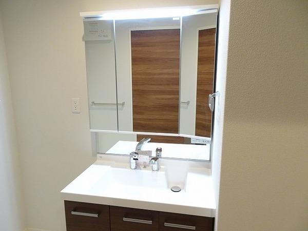 洗面設備　シャンプードレッサー！