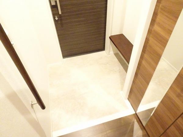 玄関　シューズボックスあり！