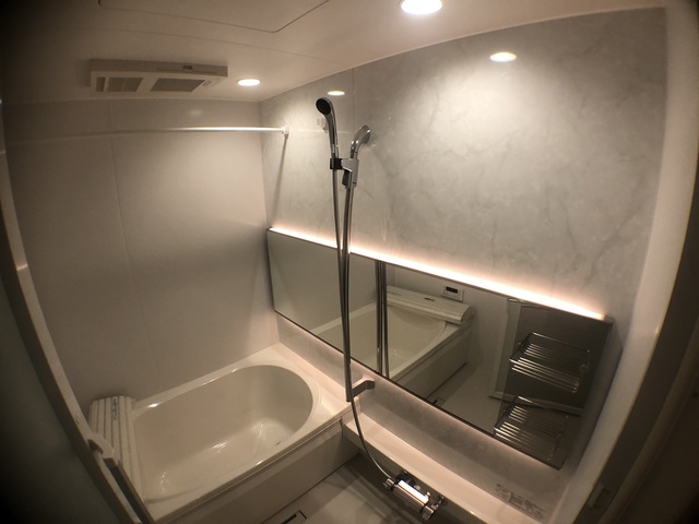 バス・シャワールーム