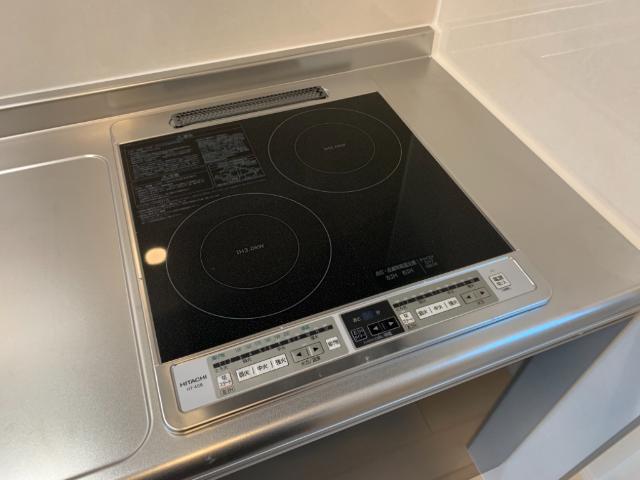 キッチン　IHクッキングヒーター