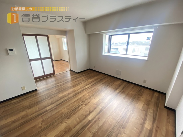 居室・リビング　開放感あふれるリビングです。