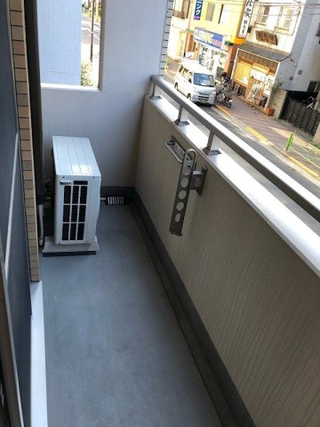 バルコニー　広々としたバルコニーです