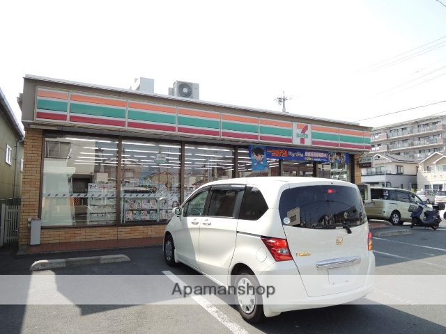 コンビニ　セブンイレブン（コンビニ）まで440m