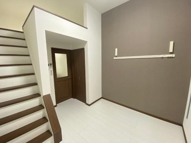 居室・リビング　フローリングのキレイなお部屋です。