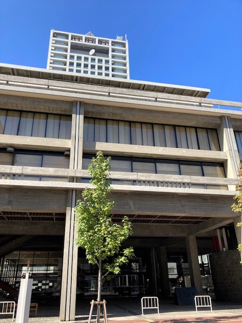 役所　香川県庁（役所）まで393m