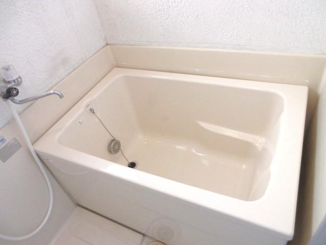 バス・シャワールーム　窓有り