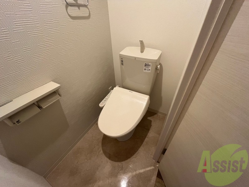 トイレ　シャワートイレになっているので快適です！