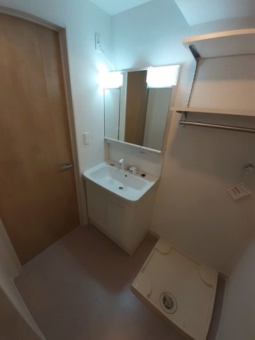 洗面設備　忙しい朝には欠かせない洗面所です