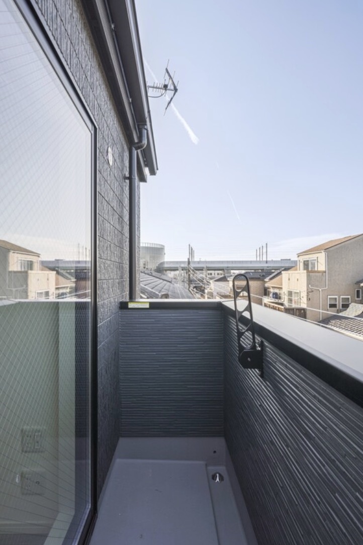 バルコニー　※同一仕様写真