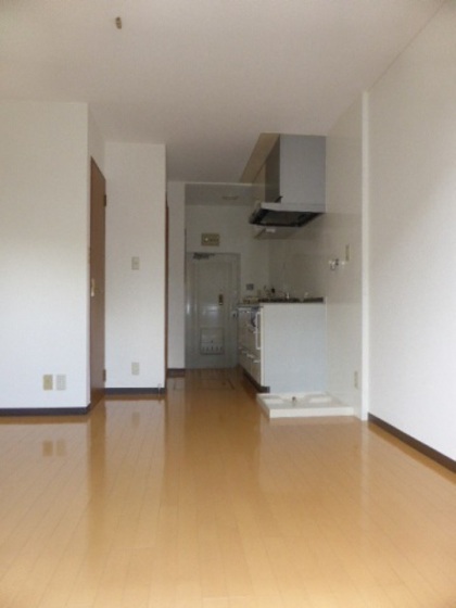 居室・リビング　※別室の写真です