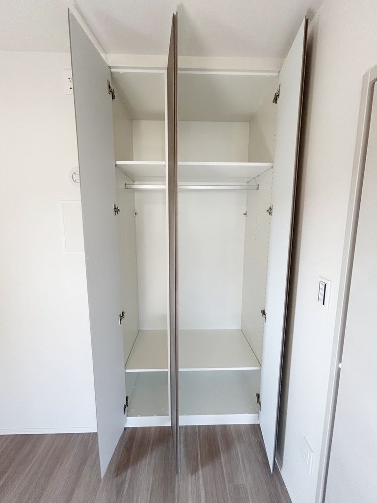 収納　洋室クローゼット