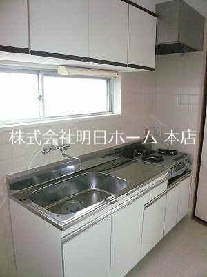 キッチン　※同タイプ別室写真掲載