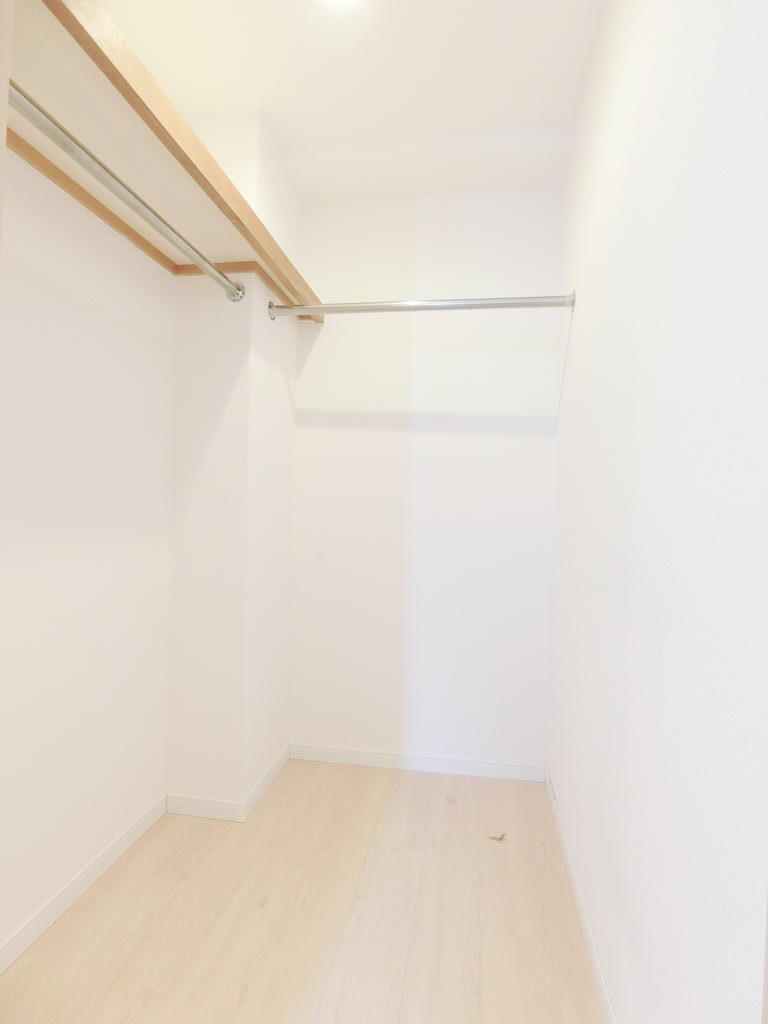 収納　ウォークインクローゼット