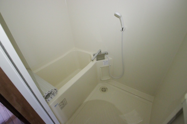 バス・シャワールーム　※別号室の参考写真のため、現状優先です。