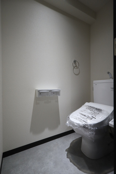 トイレ　※別部屋の写真です