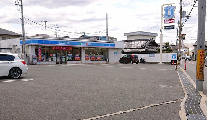 コンビニ　ローソン美原真福寺店（コンビニ）まで700m