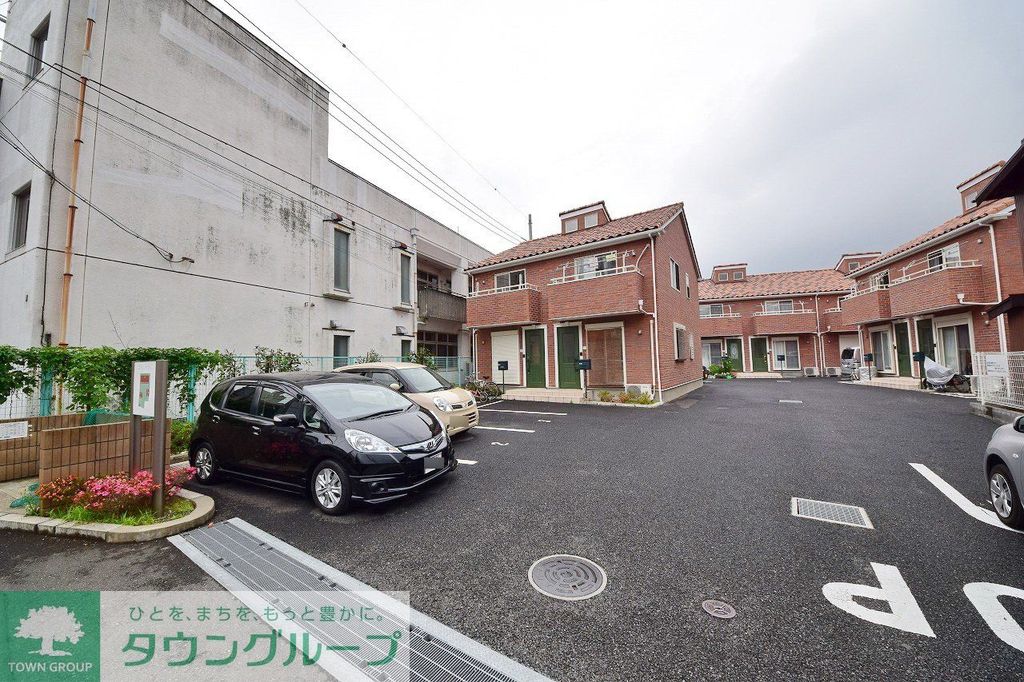 駐車場　駐車場