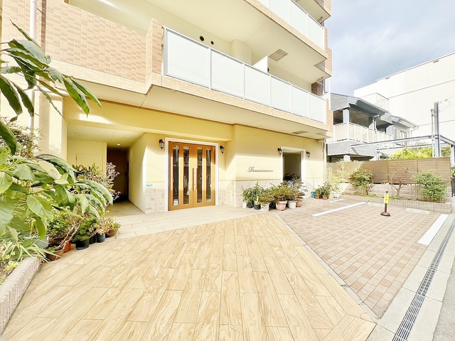 エントランス　オートロック