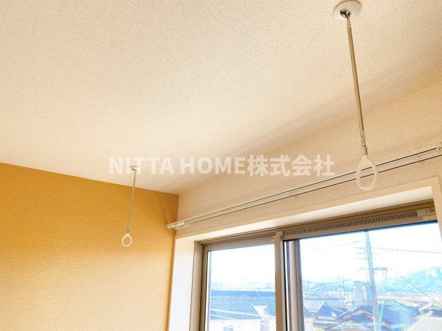 その他共有部分　室内物干しスペースです◇