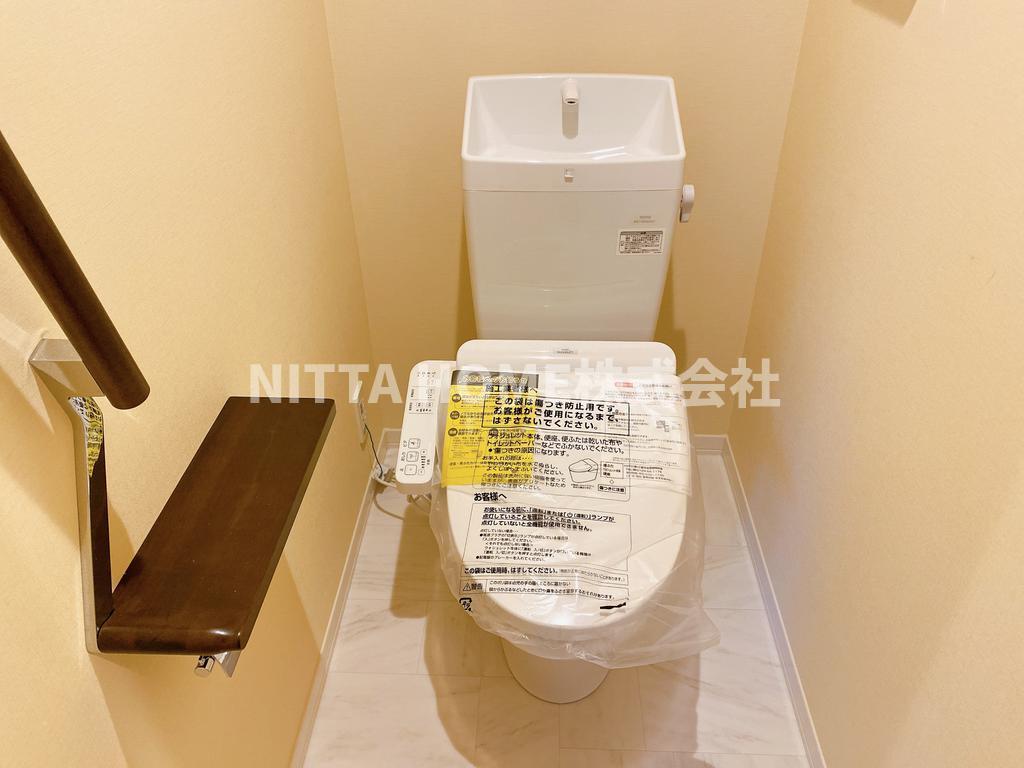 トイレ　もちろん、ウォシュレット付き◎