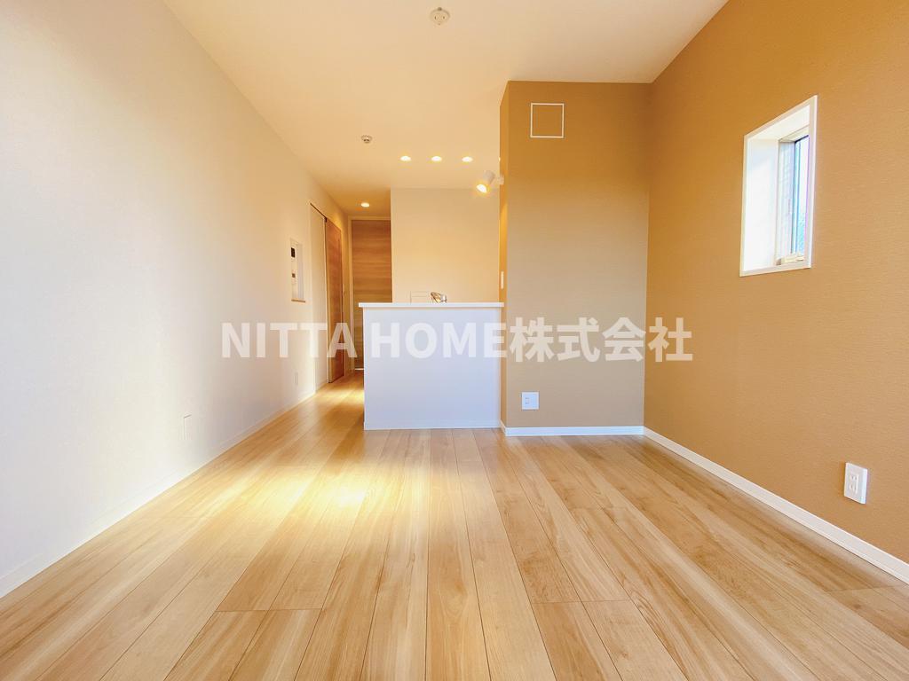 居室・リビング　リビング１１．７帖あります＊